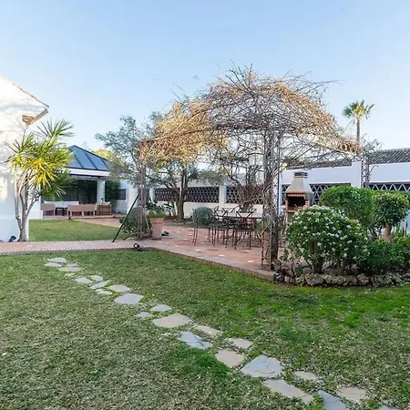 Spacious With Private Pool And Parking In Mykonos *